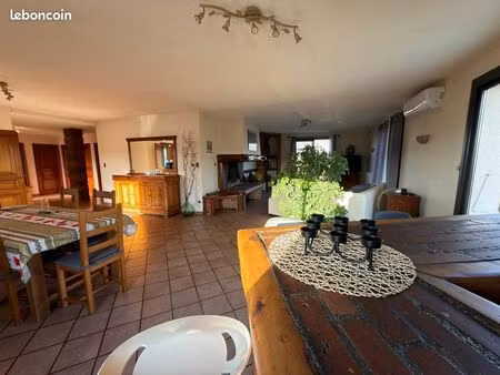 maison 9 pièces 284 m²