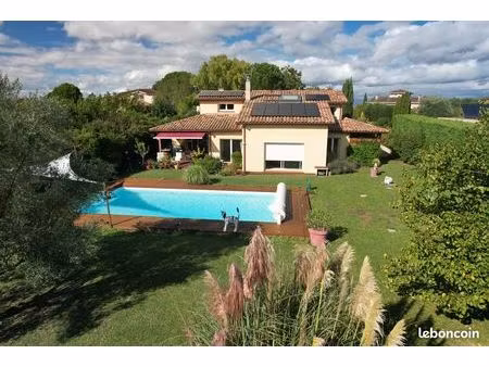 villa d'architecte 196 m2 - dpe a/a - piscine & parc arboré de 2000 m2 - lapeyrouse-fossat