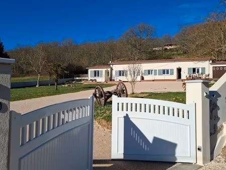 maison avec 2 gîtes attenants