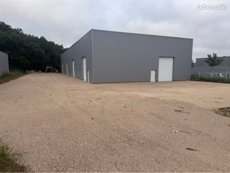 local industriel 120m2
