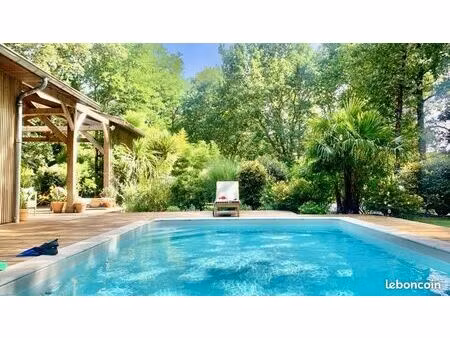 ? rare maison d’architecte esprit maison d’été