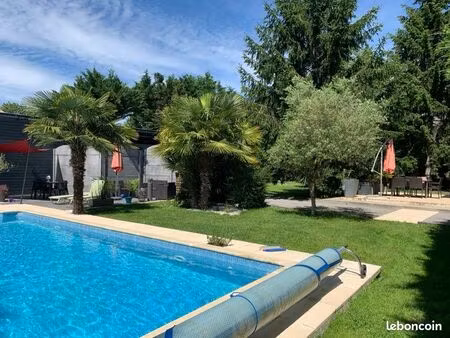 maison ancienne en pierre