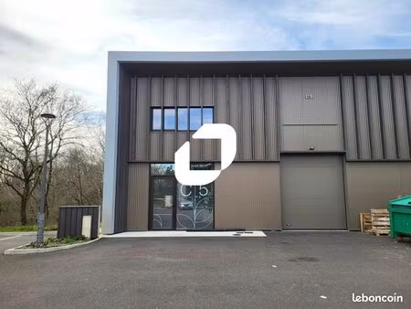 local commercial 303 m²