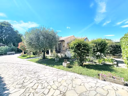 vente maison maubec  113m² 5 pièces 470 000€ avec piscine