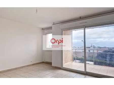 location appartement  m² t-3 à ajaccio  1 040 €