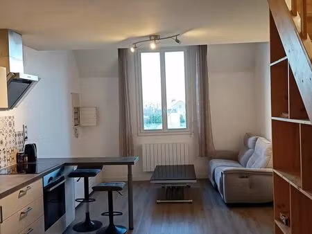 loue charmant duplex au coeur d'ancenis