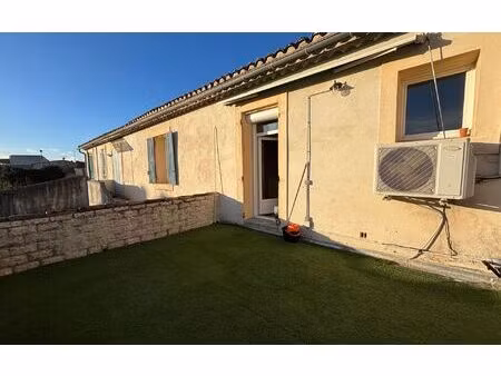 location appartement  m² t-3 à marguerittes  890 €