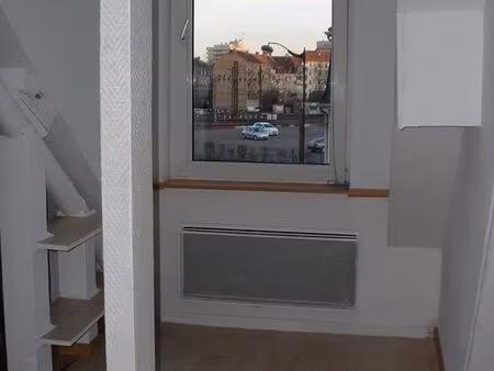 metz studio 28m2 prox gare et centre