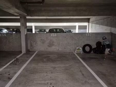 place de parking voiture + 2 roues en résidence sécurisée