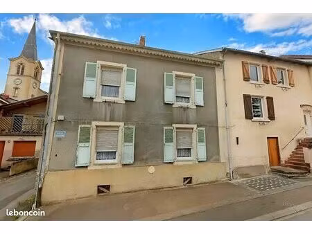 maison 9 pièces 240 m²