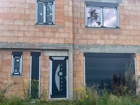 maison 5 pièces 104 m²