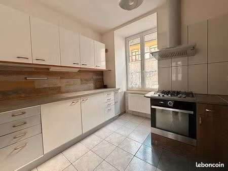 appartement 3 pièces 60 m²