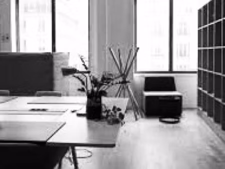 bureaux lumineux 36 m² en co-working – espace partagé convivial