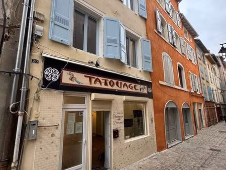 local commerciale 45m2 hyper centre le puy en velay