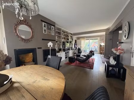 maison 5 pièces 147 m²