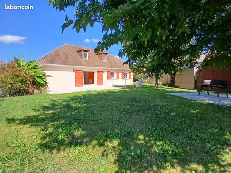 maison 7 pièces 159 m²