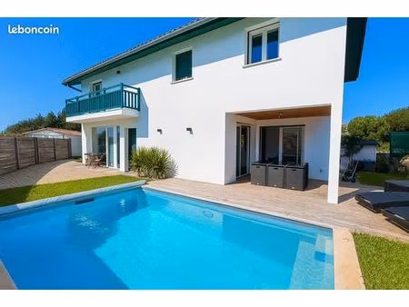 propriété contemporaine d’exception – piscine – exposition sud guéthary
