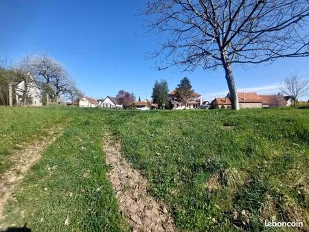 terrain 850 m² gries