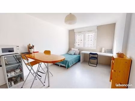 studio 1 pièce 21 m²