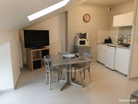 studio très bien équipée tout confort hyper centre 28m2 en location 350 charges comprises