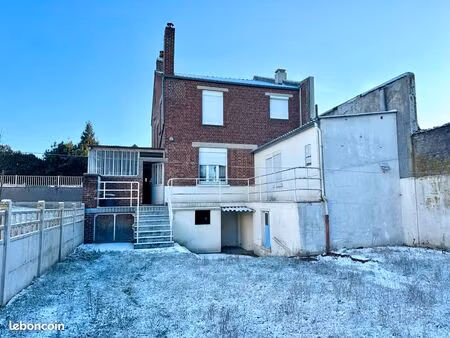 maison individuelle à rénover avec jardin - garage - atelier