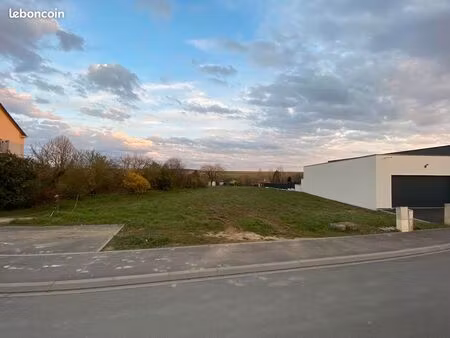 terrain 567m² retonfey