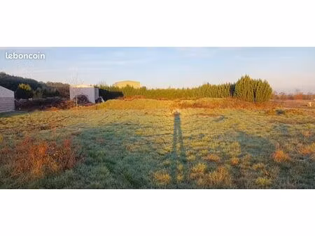 terrain constructible 837 m2