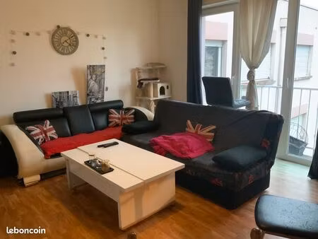 av app 47 m2 balcon cave une place parking