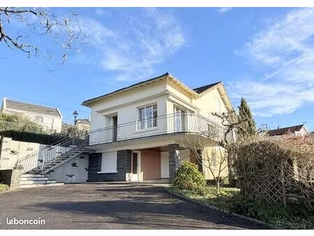 maison 6 pièces 145 m²