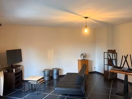 à louer - maison avec jardin  terrasse et parking sécurisé