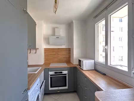 2p meublé - balcon  dressing  cave et stationnement – au calm