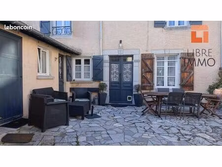 maison de village 6 pièces 197 m²
