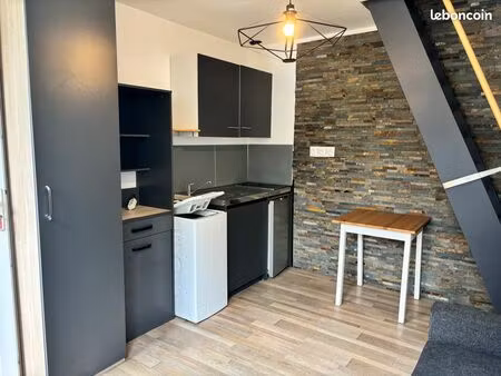 maisonnette  petit t2 meublé en duplex avec entrée indépendante