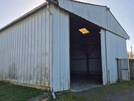 location hangar