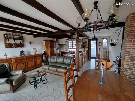 maison de village avec garage t3