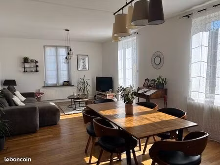 charmante maison de ville – 154 m² – jardin fleuri