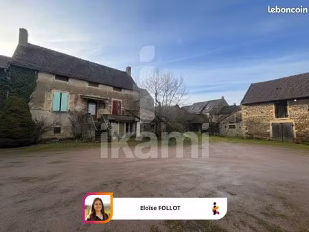 propriété 4 pièces 136 m²