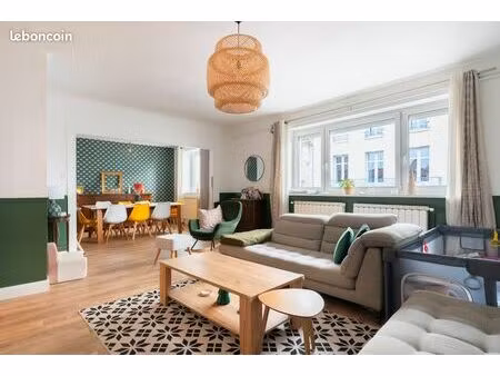 appartement duplex avec trois chambres et parking à nancy - painlevé / sainte-marie