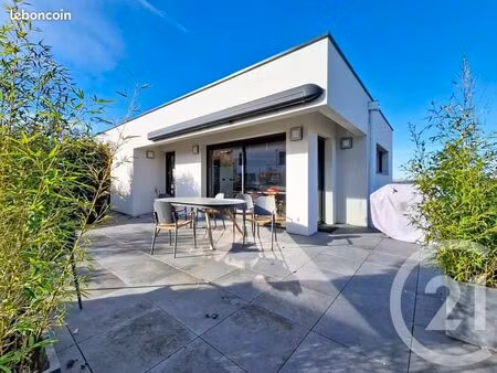 maison 7 pièces 201 m²