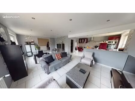 maison 6 pièces 150 m²