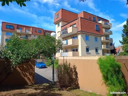 illkirch – t3 lumineux 64m² – vue dégagée – garage - tram à 200m