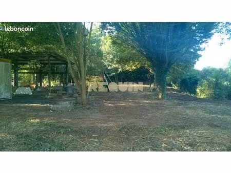 terrain 2196 m² quernes