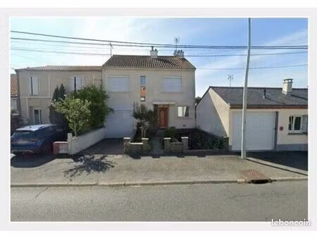 maison 120 m2 + bâtiment stockage