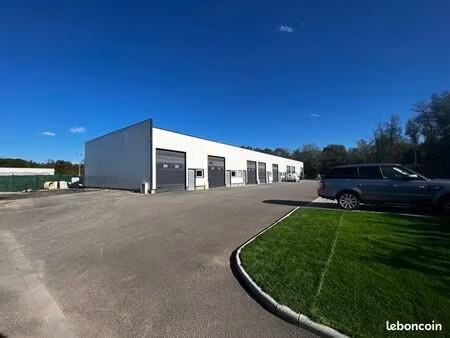 location bureau / box de stockage / entrepôt