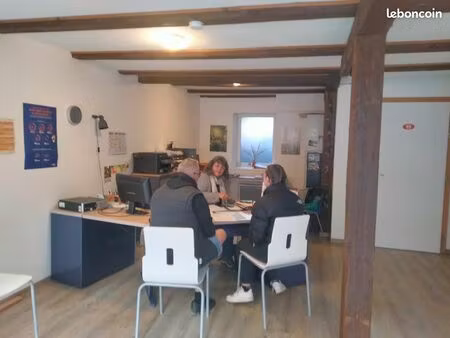 local commercial 68m²