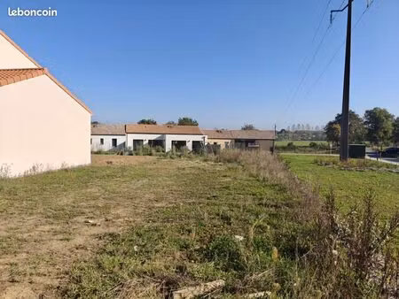 terrain 430 m² port saint pere