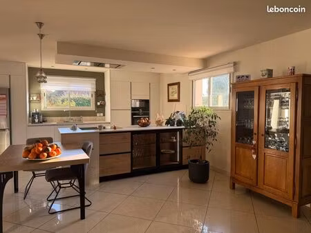 maison 6 pièces 170 m2 lescar