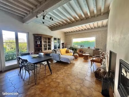 villa 5 pièces 130 m²