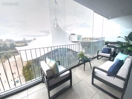 duplex f4  dernier étage  3 chambres  proche gare  centre pompidou  muse