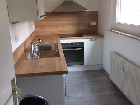 t1 meublé 32 m2 lumineux balcon sans vis à vis